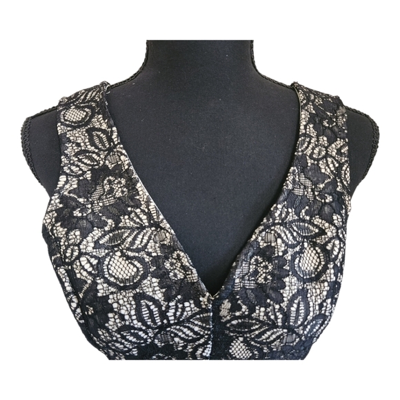 UNBRANDED sleeveless fit & flare lace mini dress cream black size small - Picture 3 of 6